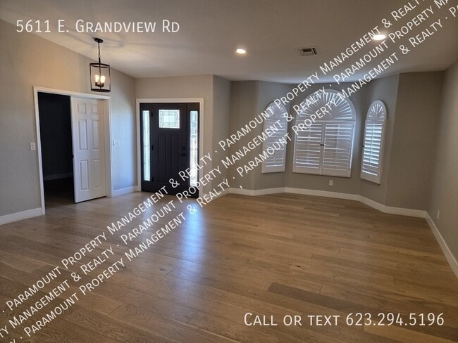 Foto del edificio - 5611 E Grandview Rd