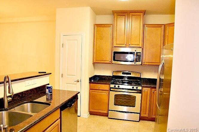 Foto del edificio - 9341 Alice McGinn Drive