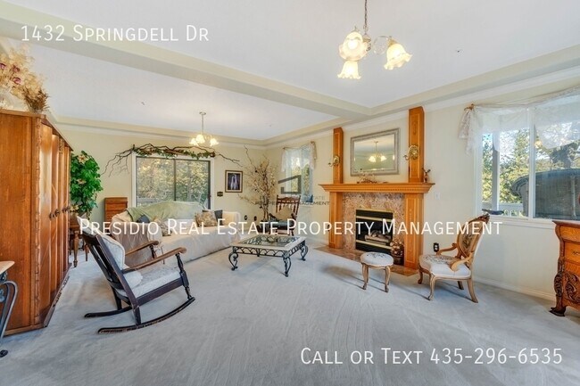 Foto del edificio - 1432 Spring Dell Dr