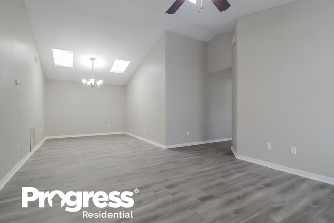 Foto del edificio - 106 Winterglen Dr