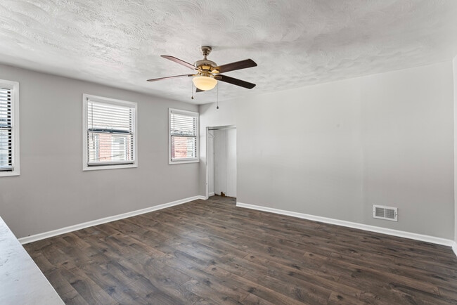 Building Photo - 2810 Edwards Way