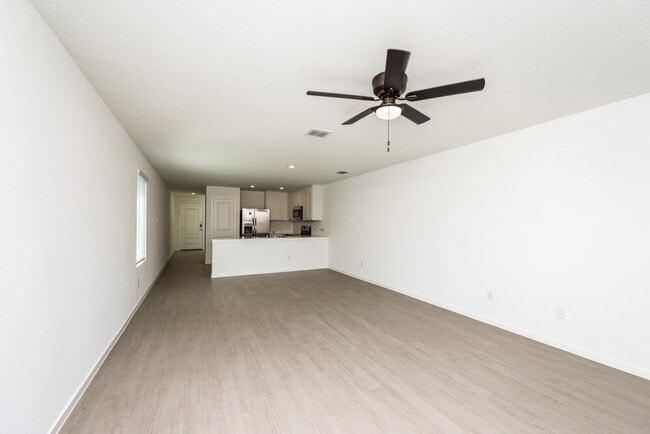 Building Photo - 1235 Maple St