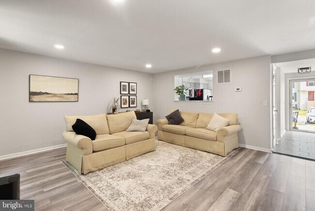 Foto del edificio - 603 Sedgwick Ct