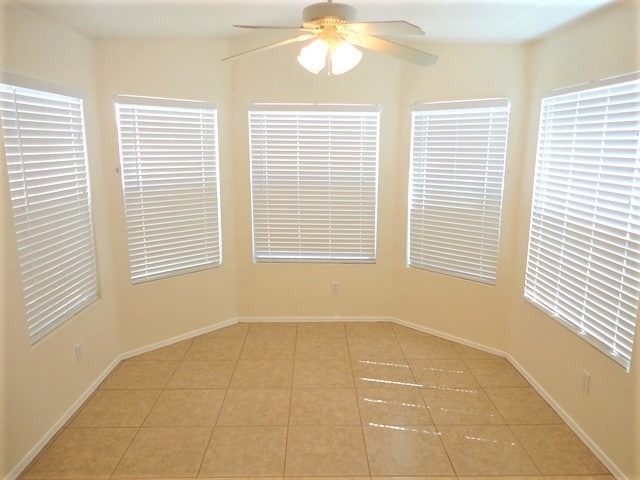 Foto del edificio - 9045 W Holly St