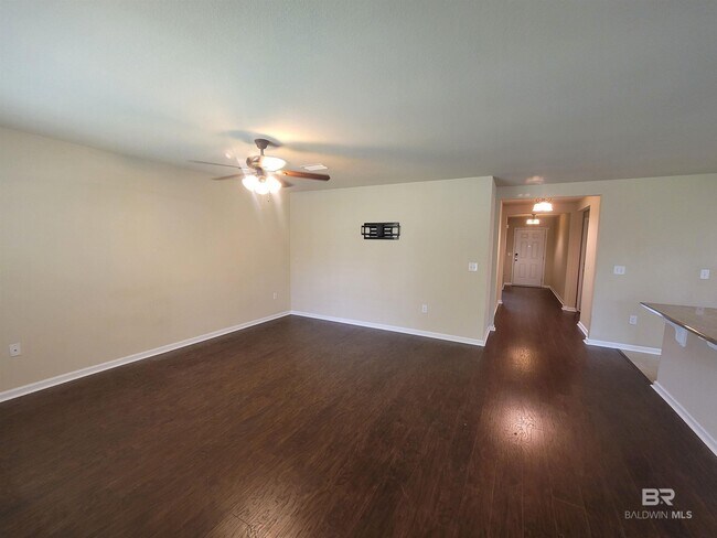 Foto del edificio - 17349 Harding Dr