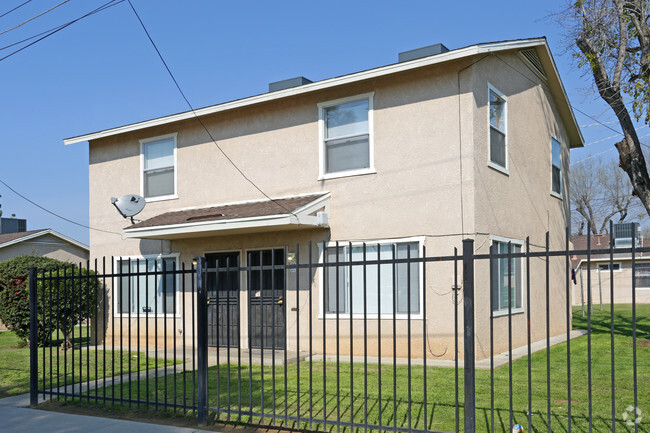 Building Photo - Memorial Village