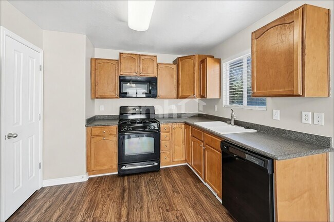 Foto del edificio - 456 W Bountiful Wy