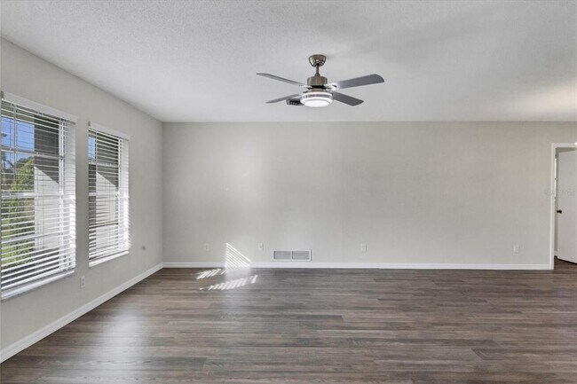 Building Photo - 213 Giotto Dr