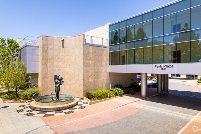 Entrance - Park Plaza