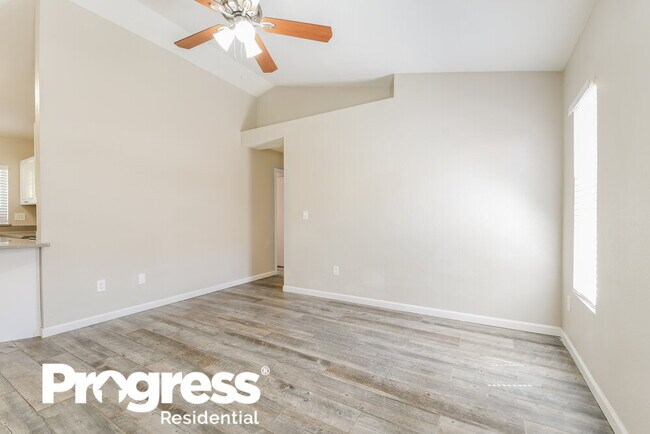 Building Photo - 18209 N 18th Pl