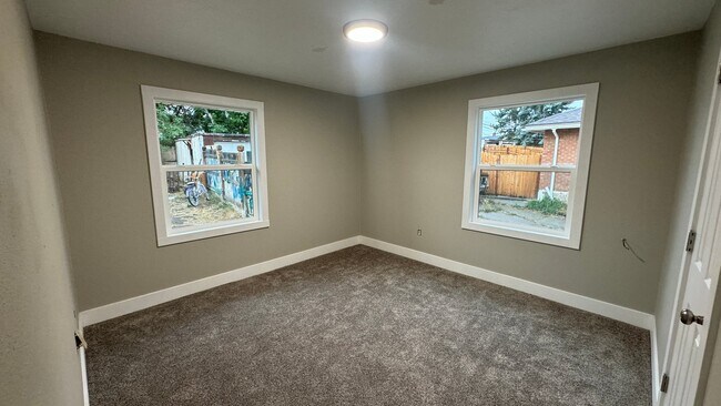 Foto del edificio - 507 Linden Dr