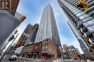 Building Photo - 1 Yorkville Ave