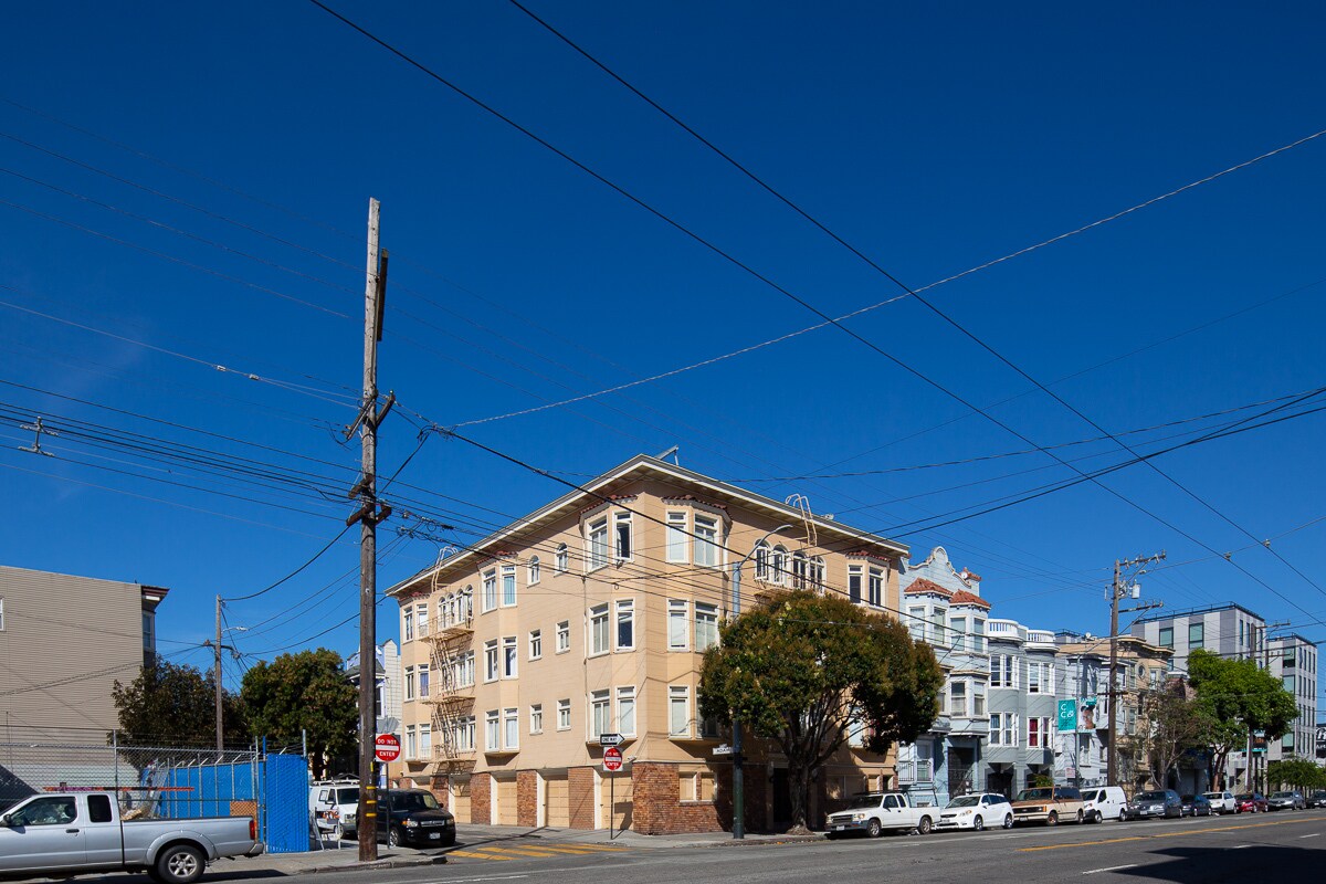 Primary Photo - 460 S Van Ness Ave