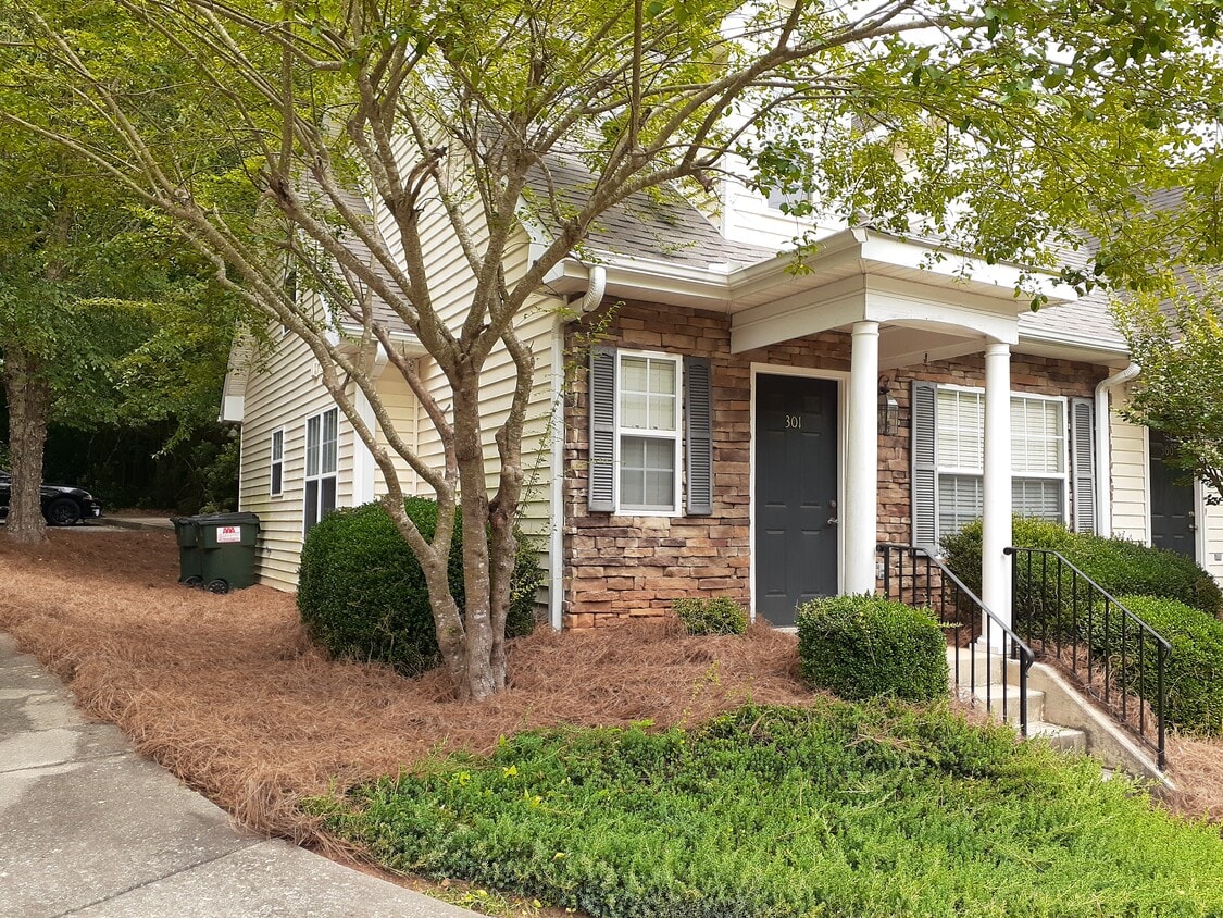 1325 Cedar Shoals Dr, Athens, GA 30605 Condo for Rent in Athens, GA