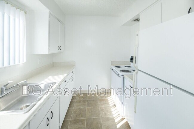 Foto del edificio - 1746 Kidder Ave