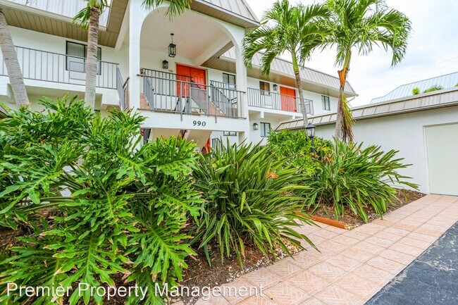 Building Photo - 2 br, 2 bath House - 990 8th Street South ...