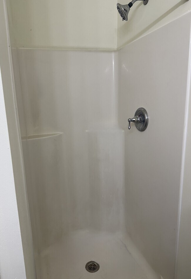 Foto del edificio - 2188 S Robinson Ave