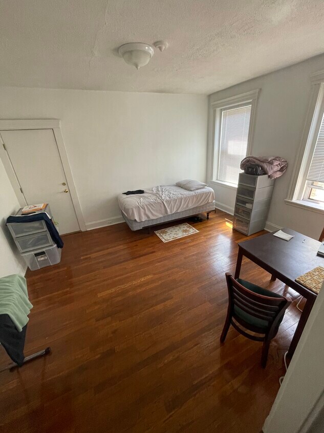 Foto del edificio - 380 Riverway