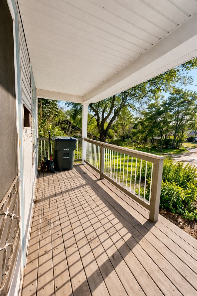 Building Photo - AVAILABLE JUNE 1st - Great 4 Bed, 1 Bath in East Duluth!