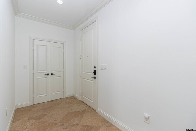 Foto del edificio - 2801 Wexford Dr