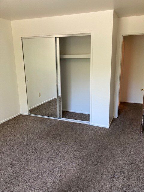 Foto del edificio - 21761 Hillside Dr