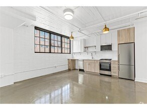 Building Photo - 608 N 3rd St
