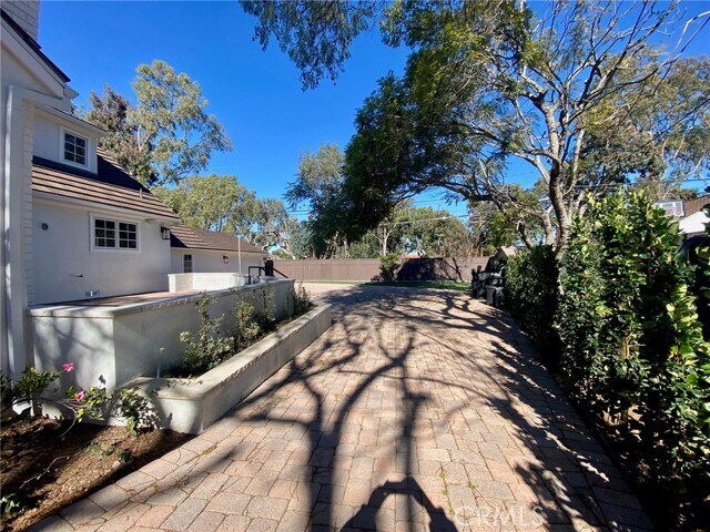 Foto del edificio - 3645 Vía Palomino