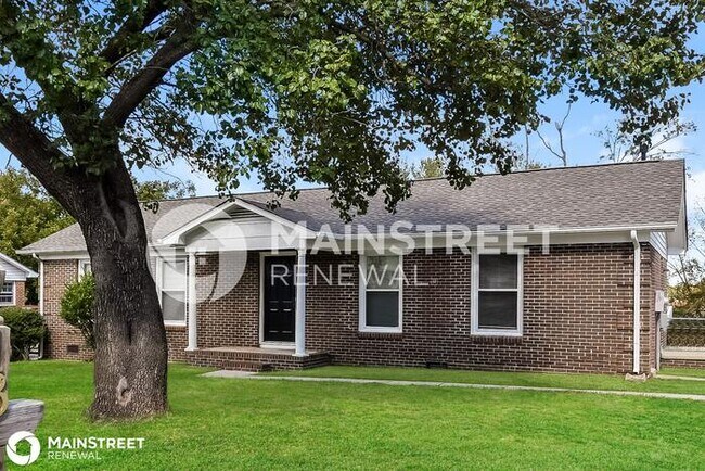 Foto del edificio - 1315 Kingsport Rd, Greensboro, NC 27406