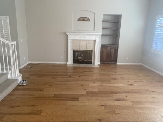 Building Photo - 2543 Ellen Ln