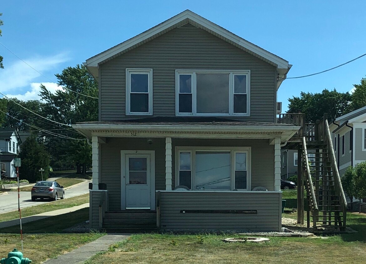 Foto del edificio - 512 E Illinois St
