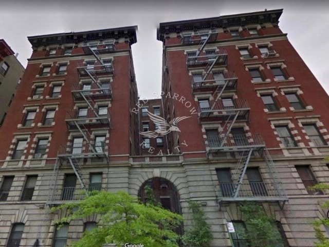 Primary Photo - 40 Morningside Ave