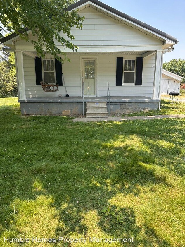 3 br, 1 bath House 205 N Boggess Ave House Rental in Greenville, KY