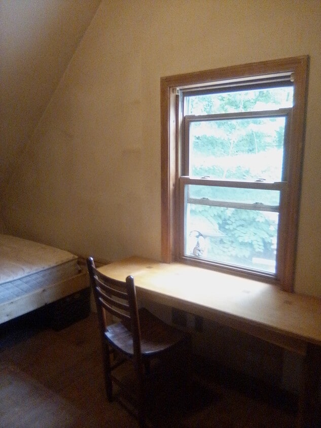 Primary Photo - 28 North St