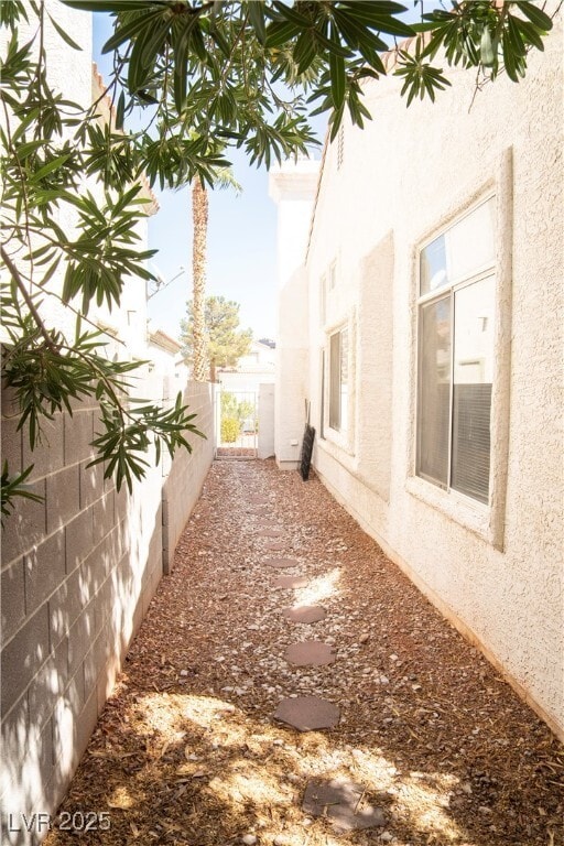 Building Photo - 1417 Country Hollow Dr