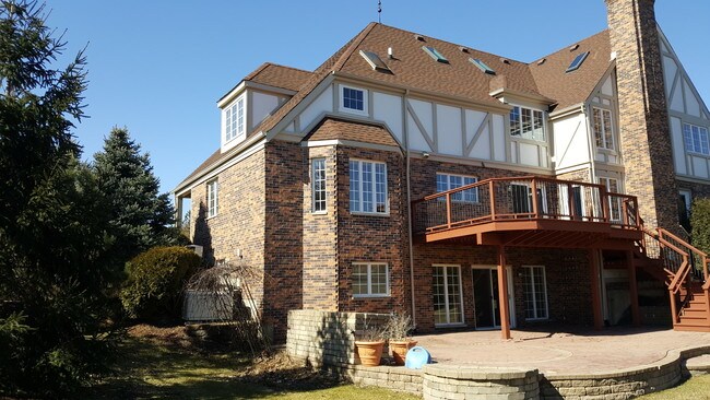 Building Photo - 2107 Harrow Gate Dr