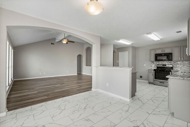 Foto del edificio - 20418 Cherry Haven Cir