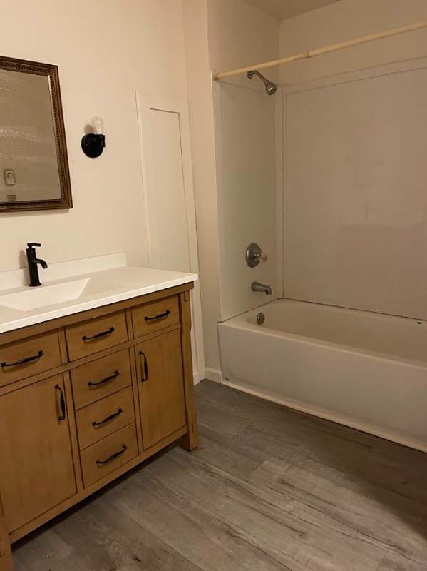 Building Photo - 2104 E Main St