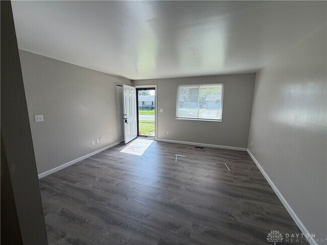 Foto del edificio - 7280 Cedar Knolls Dr