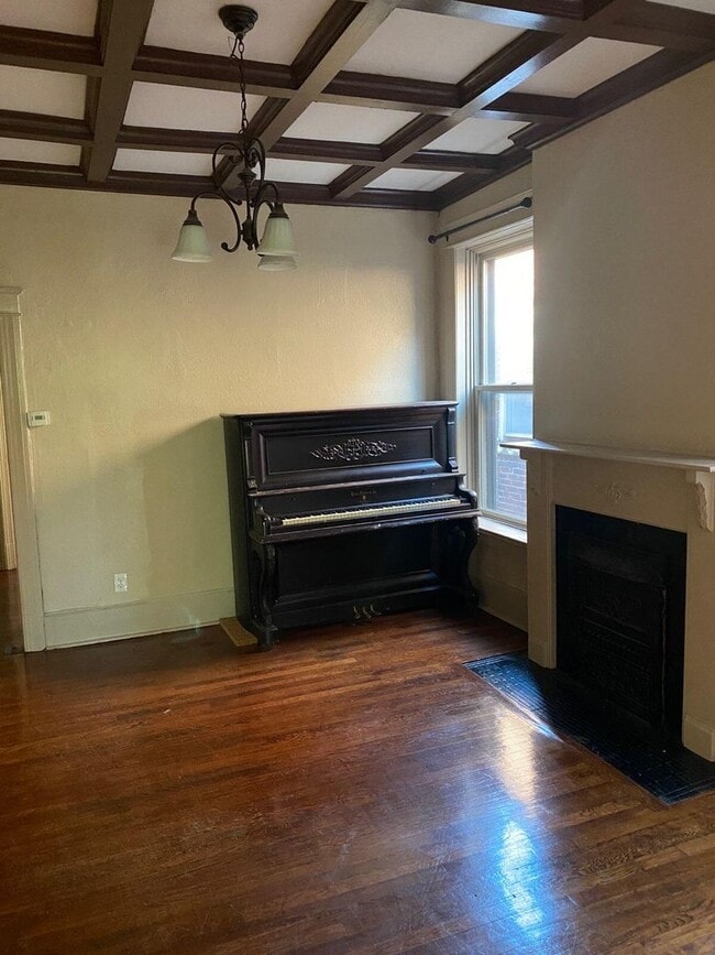 Building Photo - 4451 Pershing Ave