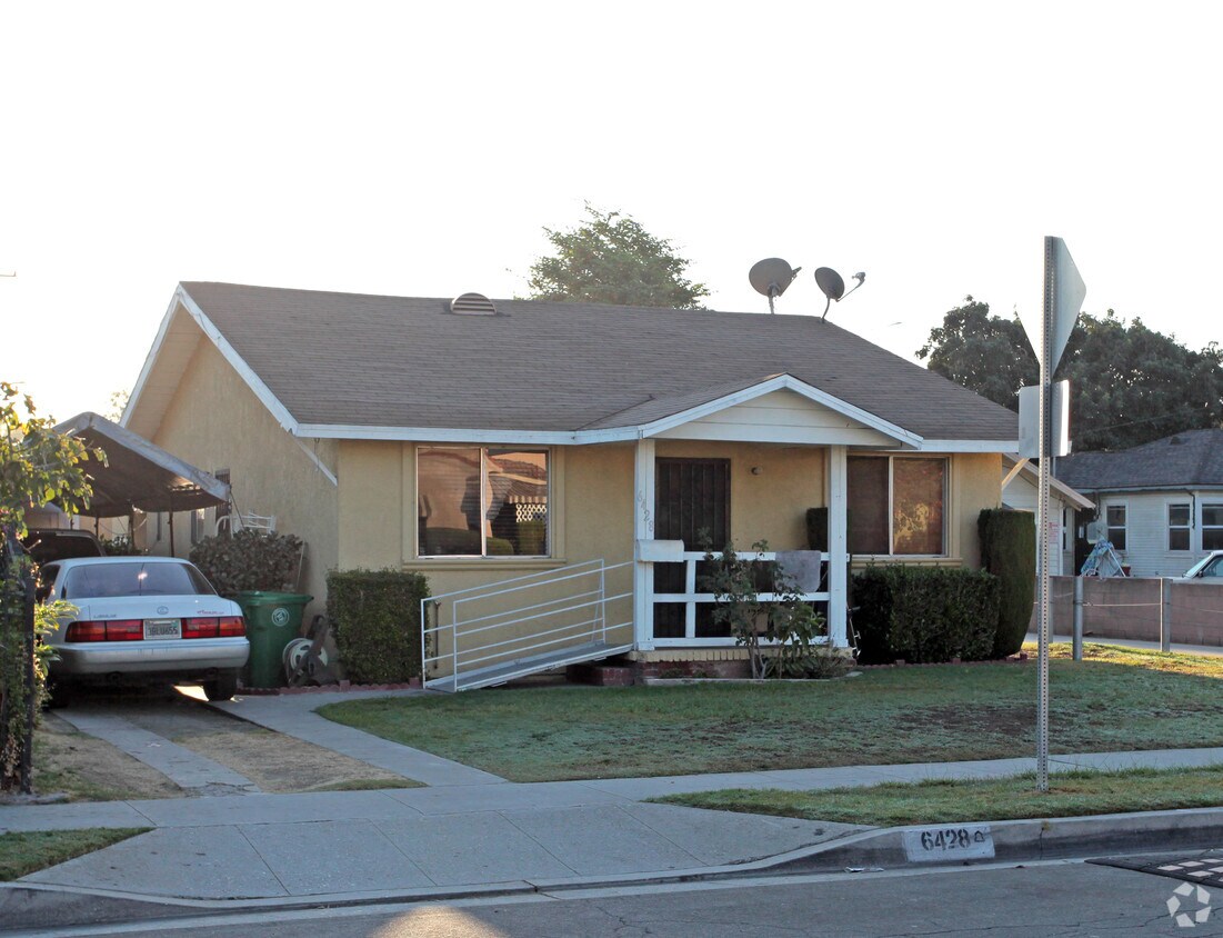 Building Photo - 6428 Flora Ave