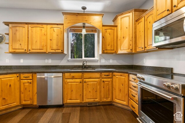 Building Photo - 9881 Coventry Ct