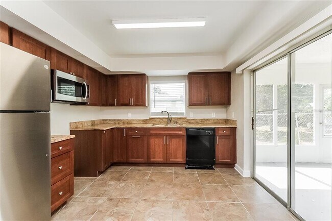 Foto del edificio - 9135 Richwood Ln