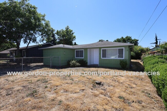 Foto del edificio - SE Tenino St - Brentwood-Darlington ranch-style 3 bedroom home