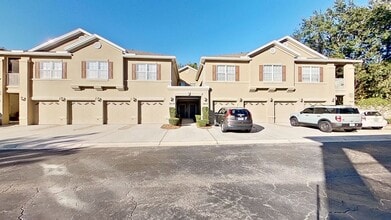 Building Photo - 3907 Summer Grove Way N