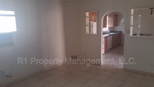 Foto del edificio - 314 Mountain Rd NE