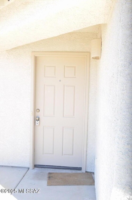 Foto principal - 520 E Cactus Mountain Dr