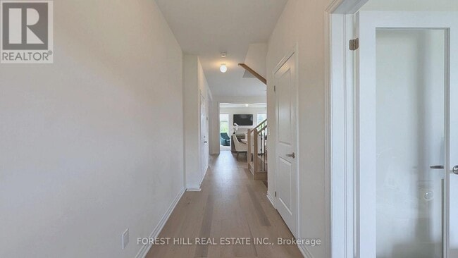 Building Photo - 1362 Davis Lp