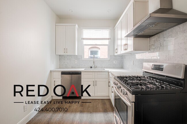 Building Photo - 681 Shatto Pl