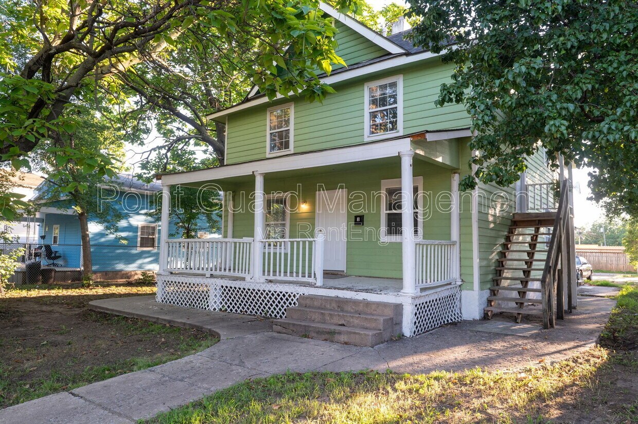 Foto principal - 1453 N Topeka Ave
