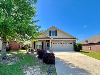 Building Photo - 9923 Summer Woods Cir N